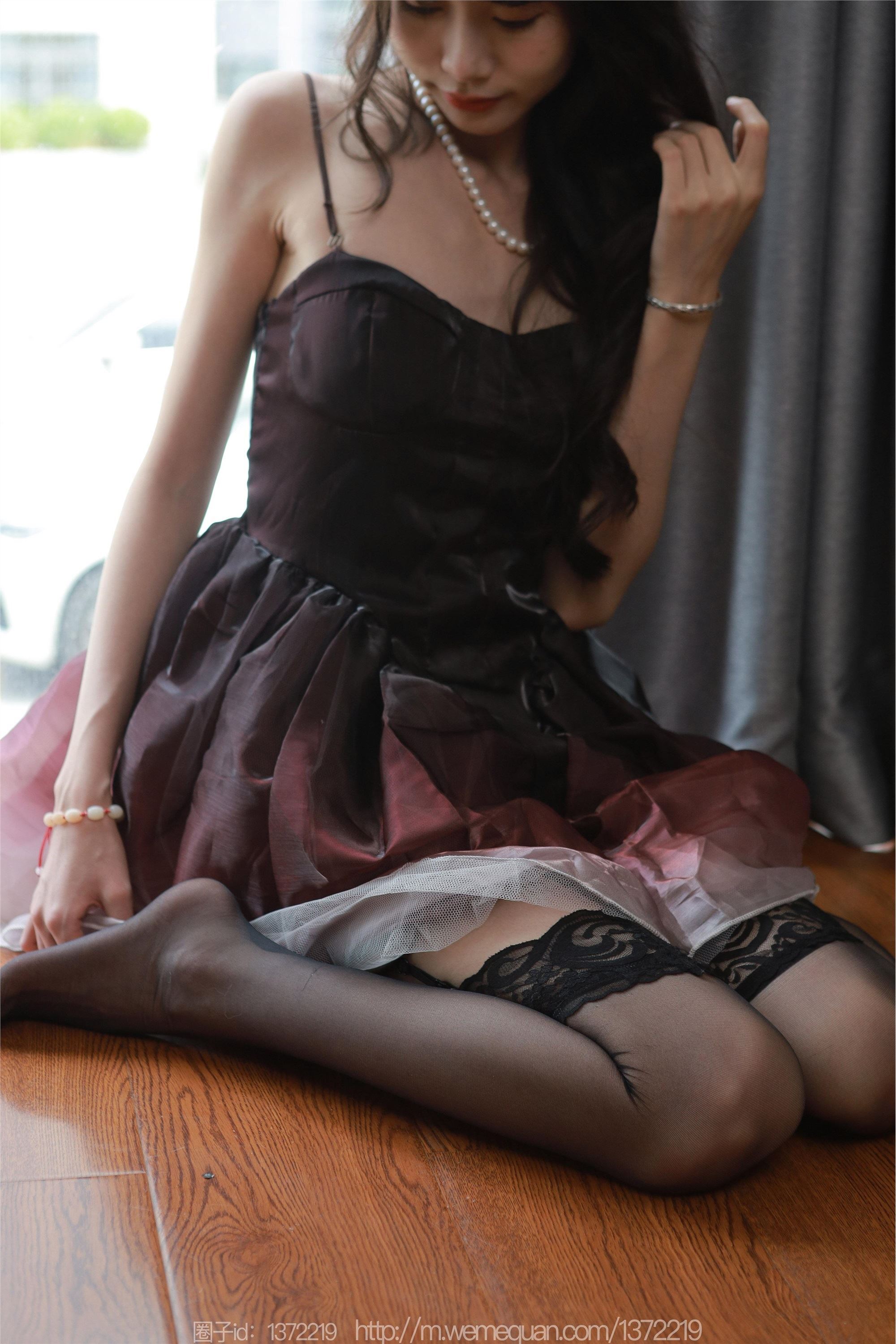 IESS异思趣向  2023.04.30 丝享家 1437 团团 《黑色吊带袜》